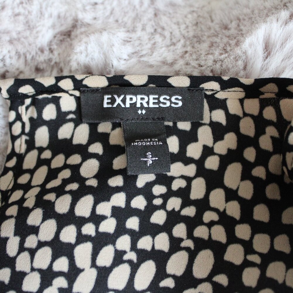 Express Blouse - Picture 2 of 2